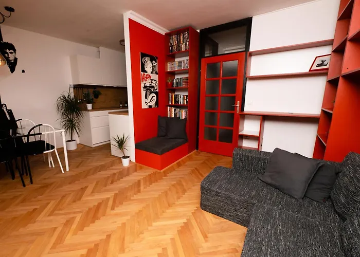 Tony's Place Under The Castle Апартаменты